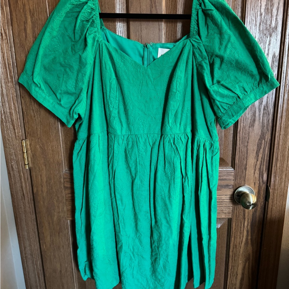 Andree By Unit- NWT Kelly Green Puff Sleeve Women's Dress